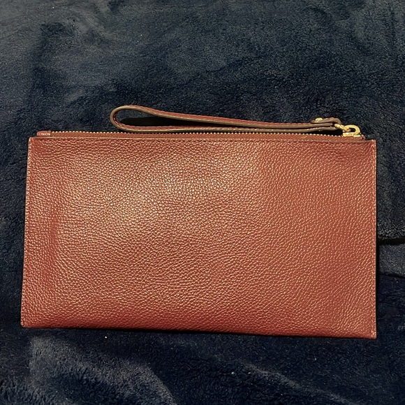 - Authentic Michael Kors wristlet - Picture 3 of 5